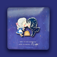 Load image into Gallery viewer, Kissing Cuties HMC Bird